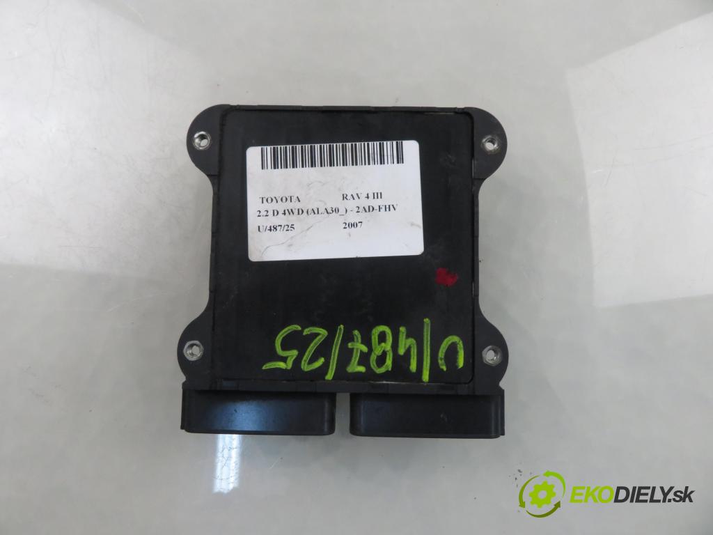TOYOTA RAV 4 III (_A3_) SUV 2007 130,00 2.2 D 4WD 177 - 2AD-FHV 2231,00 Riadiaca jednotka vstreku 8987171010 ; 1710001331