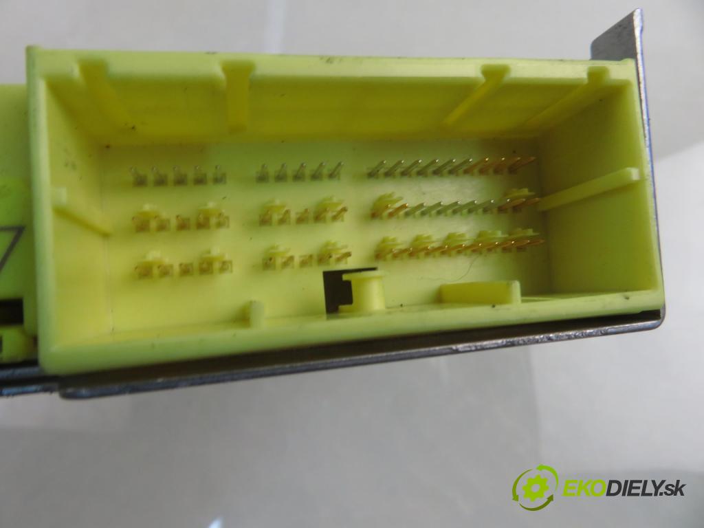 TOYOTA RAV 4 III (_A3_) SUV 2007 130,00 2.2 D 4WD 177 - 2AD-FHV 2231,00 MODUL air BAG 8917042201 ; 1503001470