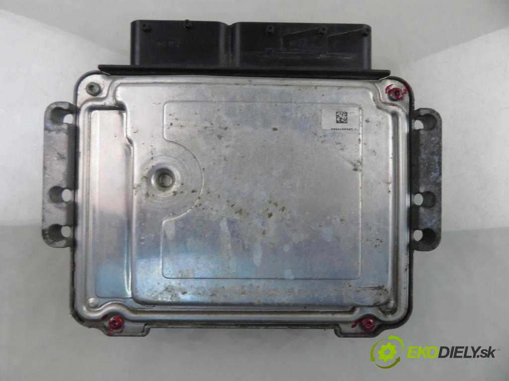 ALFA ROMEO 147 (937_) HB 2006 88,00 1.9 JTDM 8V (937.AXD1A, 937.AXU1A, 937.BXU1A) - 93 1910,00 Riadiaca jednotka Motor 55205066 ; 0281012965
