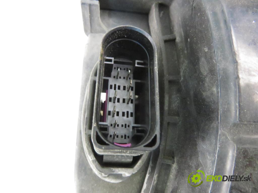 FORD MONDEO IV (BA7) LIFTBACK 2007 92,00 1.8 TDCi - QYBA 1753,00 Svetlo LP 7S7113W030AG