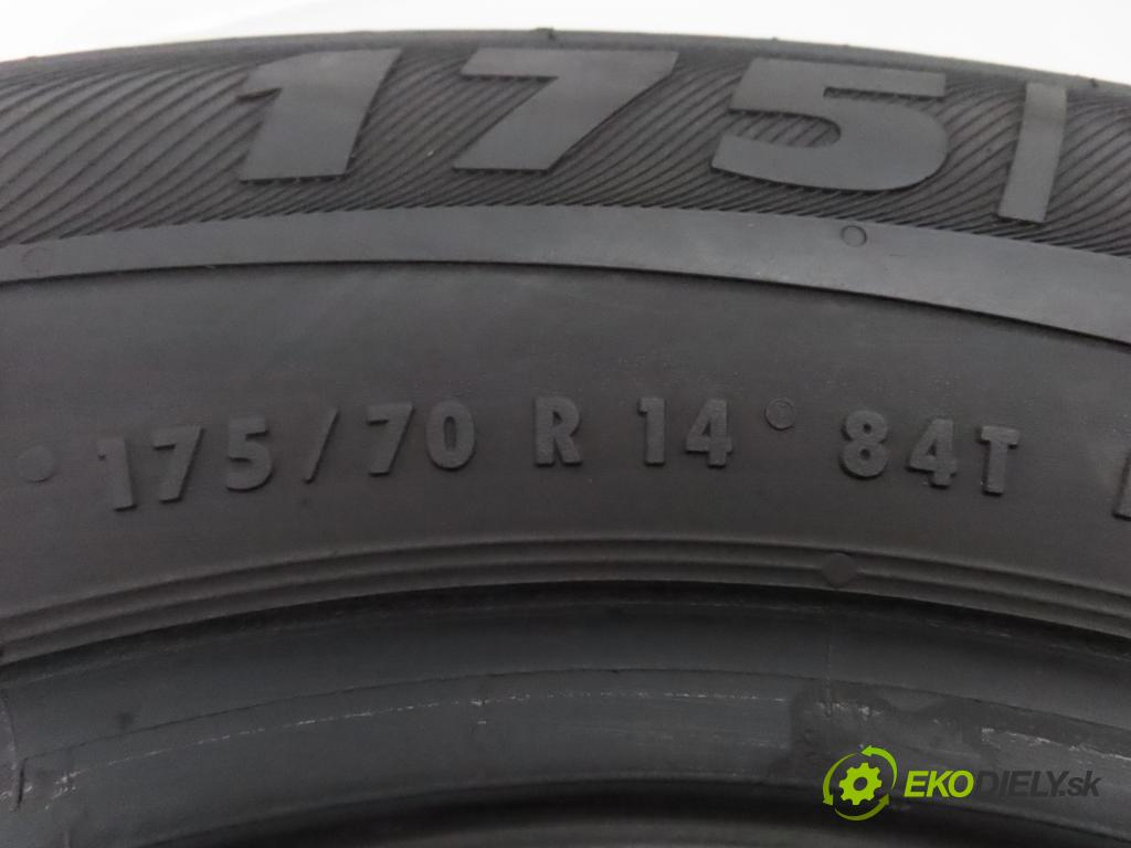 2011    PNEUMATIKY: / PNEUMATIKA: ZIMA: