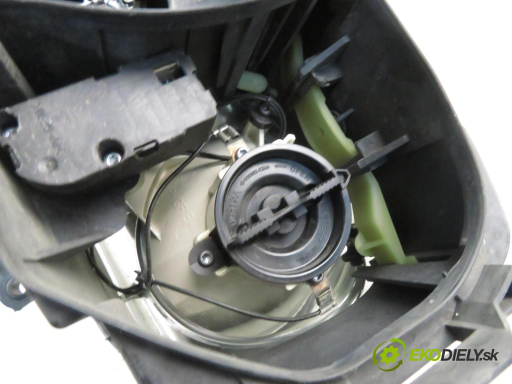 VW CADDY III Furgon (2KA, 2KH, 2CA, 2CH) FURGON 2007 77,00 1.9 TDI - BLS 1896,00 světlo PP 2K0941006B