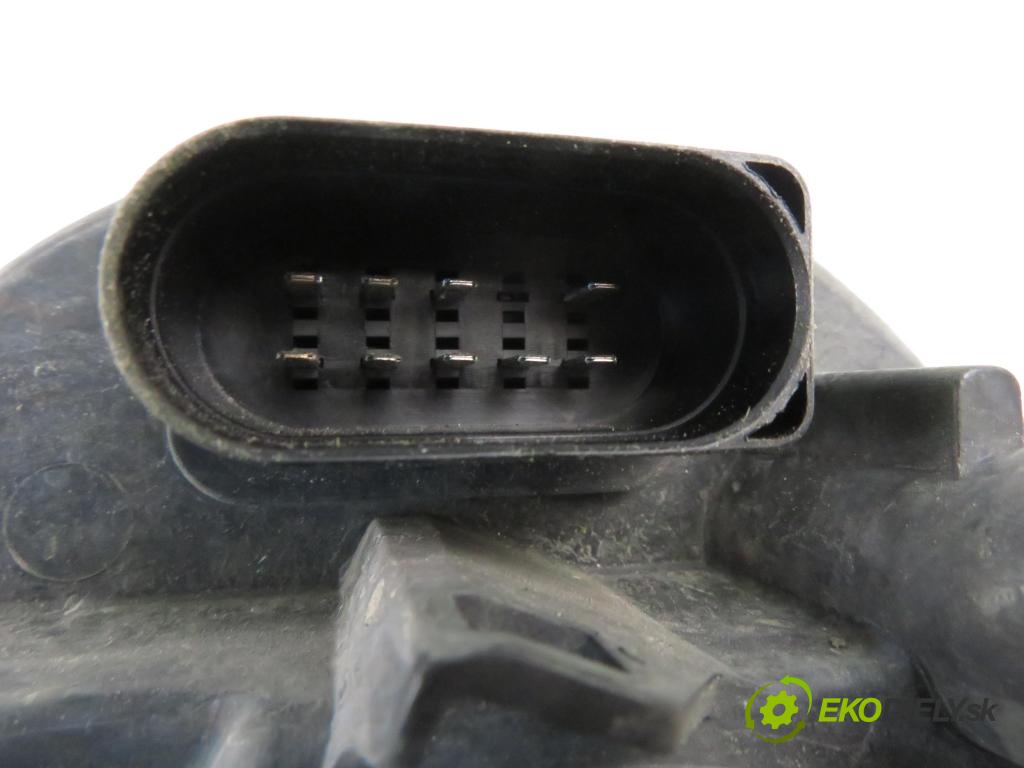 VW CADDY III Furgon (2KA, 2KH, 2CA, 2CH) FURGON 2007 77,00 1.9 TDI - BLS 1896,00 světlo PP 2K0941006B