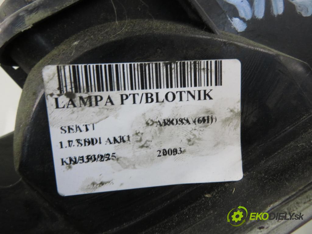 SEAT AROSA (6H) HB 2003 44,00 1.7 SDI - AKU 1716,00 Svetlo pravé zadné 6H0945096M
