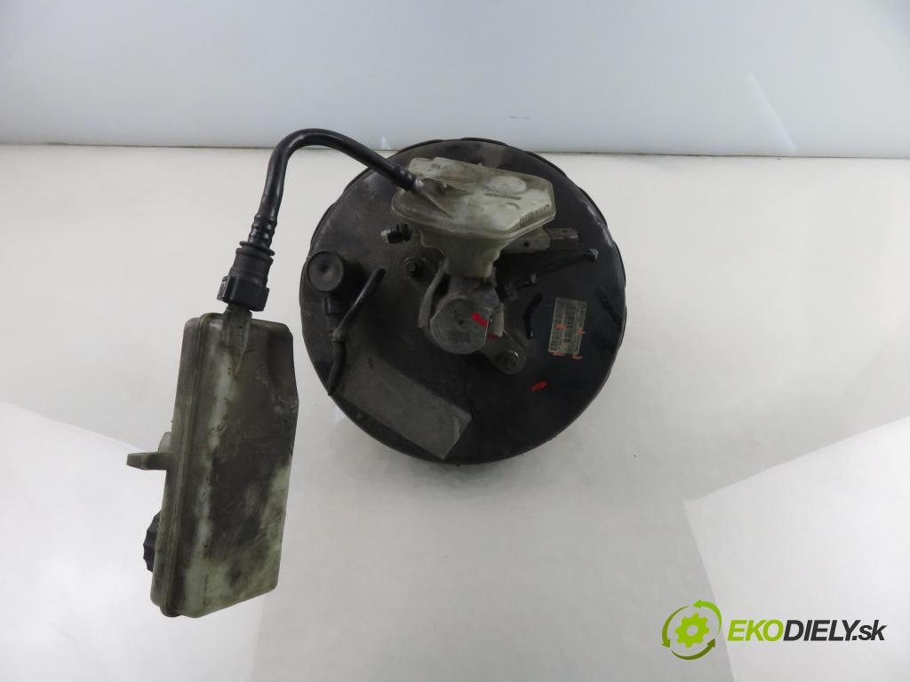 PEUGEOT 307 (3A/C) HB 2004 80,00 1.6 HDi 110 1560,00 posilovač 0204024883 ; 9648368980 (Servočerpadlo)