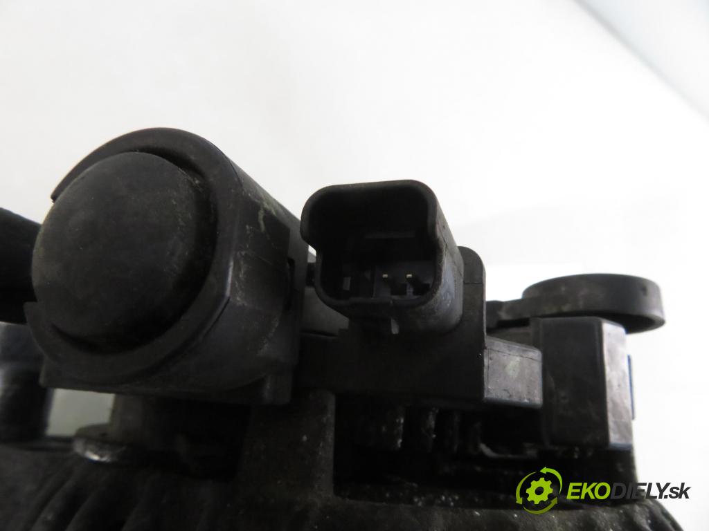 PEUGEOT 307 (3A/C) HB 2004 80,00 1.6 HDi 110 1560,00 Alternátor 9646321880 ; 0124525035 (Alternátor)