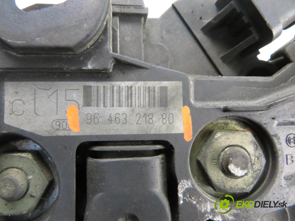 PEUGEOT 307 (3A/C) HB 2004 80,00 1.6 HDi 110 1560,00 Alternátor 9646321880 ; 0124525035 (Alternátor)