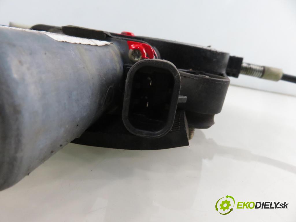 FIAT PANDA (169_) HB 2004 40,00 1.1 54 - 187 A1.000 1108,00 Mechanizmus okien 46803651