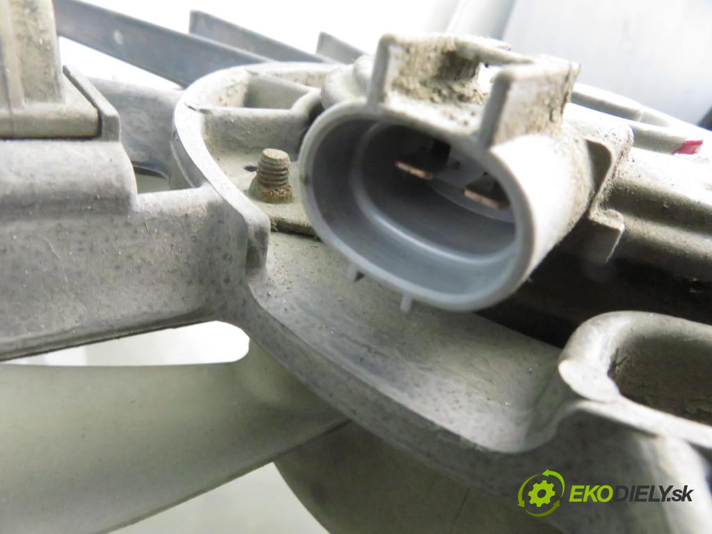 TOYOTA RAV 4 III (_A3_) SUV 2007 130,00 2.2 D 4WD 177 - 2AD-FHV 2231,00 Ventilátor chladič klíma/voda 4227501372