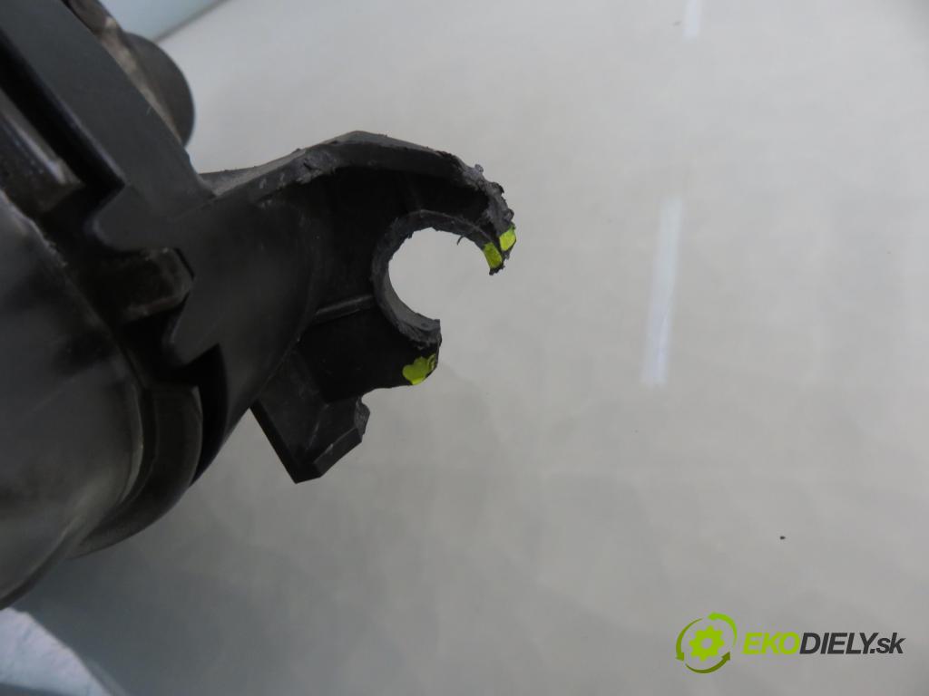 ALFA ROMEO 147 (937_) HB 2006 88,00 1.9 JTDM 8V (937.AXD1A, 937.AXU1A, 937.BXU1A) - 93 1910,00 Svetlo PP