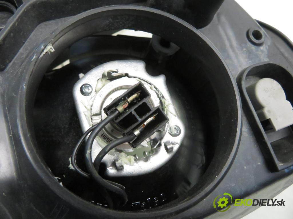 ALFA ROMEO 147 (937_) HB 2006 88,00 1.9 JTDM 8V (937.AXD1A, 937.AXU1A, 937.BXU1A) - 93 1910,00 Svetlo PP