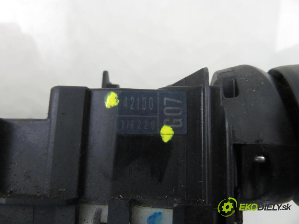 TOYOTA RAV 4 III (_A3_) SUV 2007 130,00 2.2 D 4WD 177 - 2AD-FHV 2231,00 páčka/prepínač 4210017F220