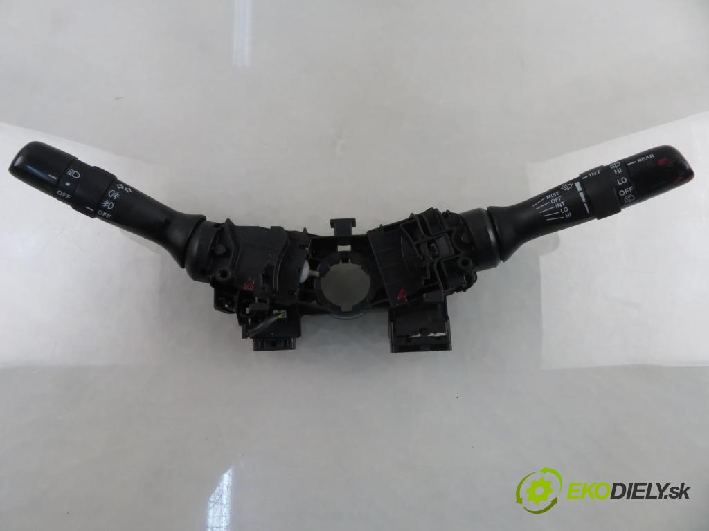 TOYOTA RAV 4 III (_A3_) SUV 2007 130,00 2.2 D 4WD 177 - 2AD-FHV 2231,00 páčka/prepínač 4210017F220