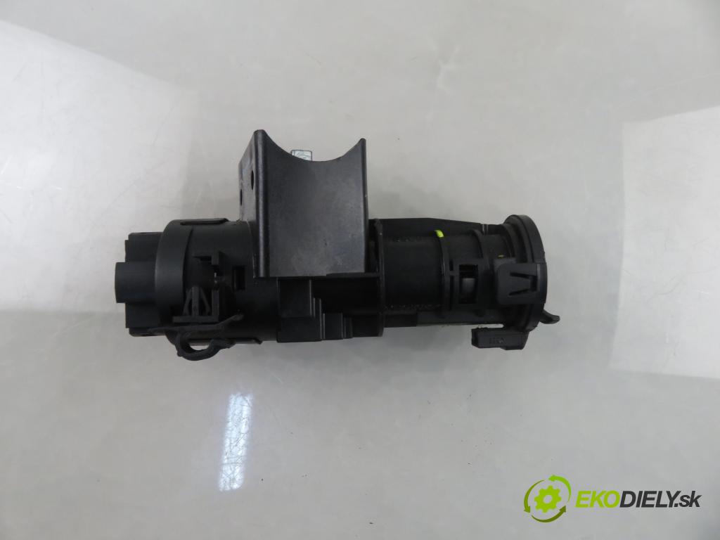 ALFA ROMEO 147 (937_) HB 2006 88,00 1.9 JTDM 8V (937.AXD1A, 937.AXU1A, 937.BXU1A) - 93 1910,00 spinačka 05521B365 (Spínacia skrinka)