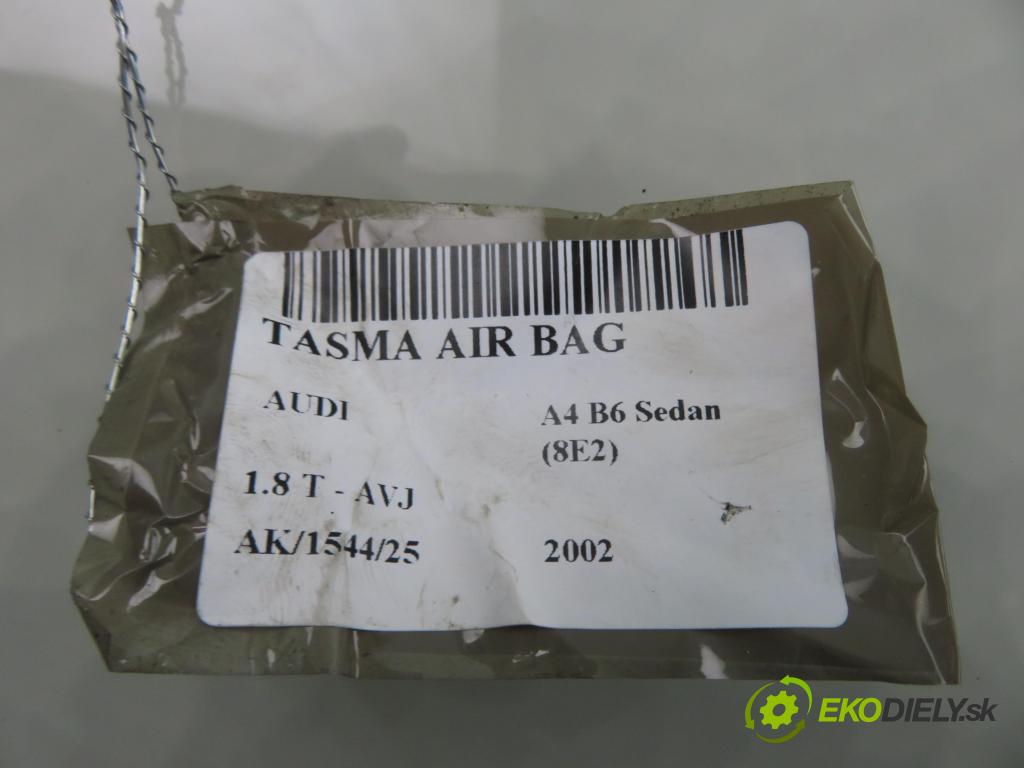 AUDI A4 (8E2, B6) SEDAN 2002 110,00 1.8 T - AVJ 1781,00 PÁSKA: air BAG 8E0953541E