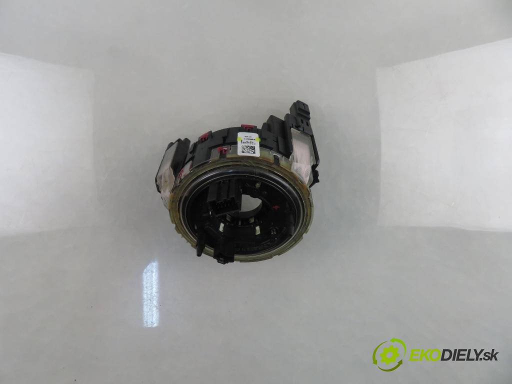 AUDI A4 (8E2, B6) SEDAN 2002 110,00 1.8 T - AVJ 1781,00 PÁSKA: air BAG 8E0953541E