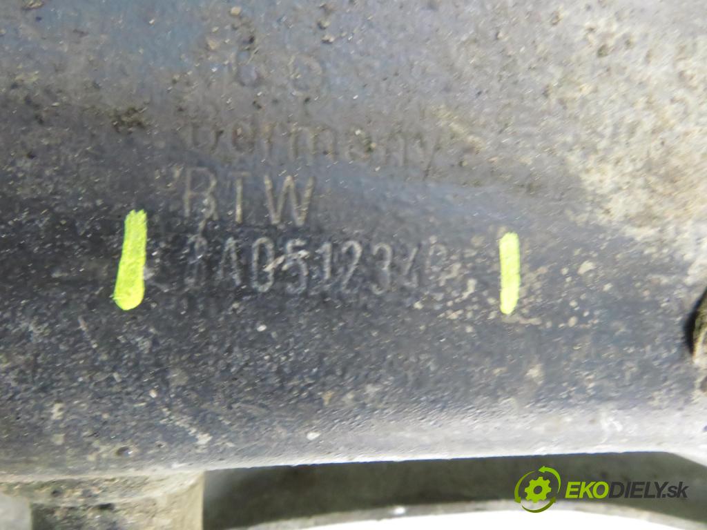 AUDI A4 (8D2, B5) SEDAN 2000 81,00 1.9 TDI quattro - AFN 1896,00 Uchytenie tlmiča 8A0512342F