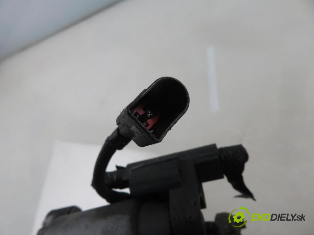 FORD FOCUS C-MAX (DM2) MINIVAN 2003 80,00 1.6 TDCi 109 - G8DA 1560,00 startér  (Startér)