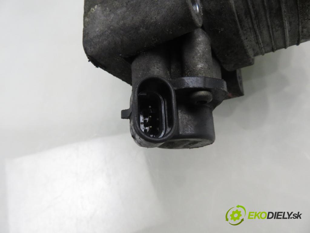 VOLVO V40 Kombi (645) KOMBI 2001 80,00 1.6 - B 4164 S2 1587,00 Škrtiaca klapka AJ0010421 (Škrtiaca klapka)