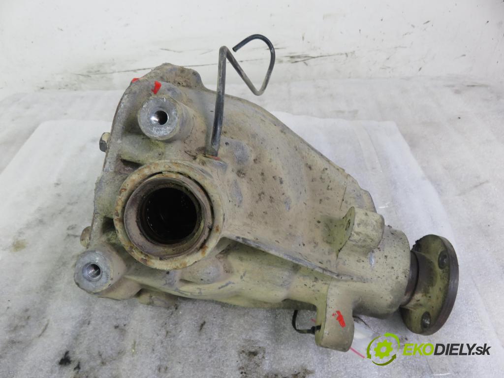 LAND ROVER FREELANDER (L314) SUV 2000 88,00 1.8 i 16V 4x4 - 18 K4F 1796,00 ,diferenciál 47156