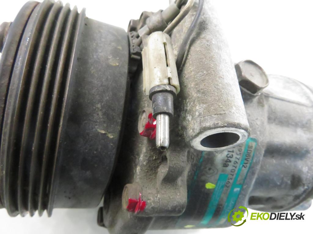 RENAULT CLIO II (BB_, CB_) HB 2003 55,00 1.2 16V 75 - D4F 712 1149,00 KOMPRESOR: klimatizácie 8200037058 (Kompresor klimatizácie)