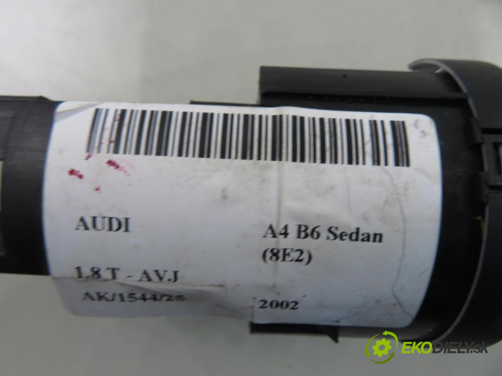 AUDI A4 (8E2, B6) SEDAN 2002 110,00 1.8 T - AVJ 1781,00 prepínač svetlá 8E0941531