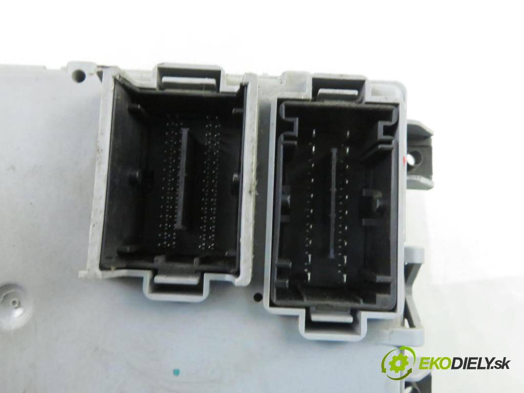 FIAT PANDA (312_, 319_) HB 2014 51,00 1.2 - 169 A4.000 1242,00 MODUL BSI 00519584720