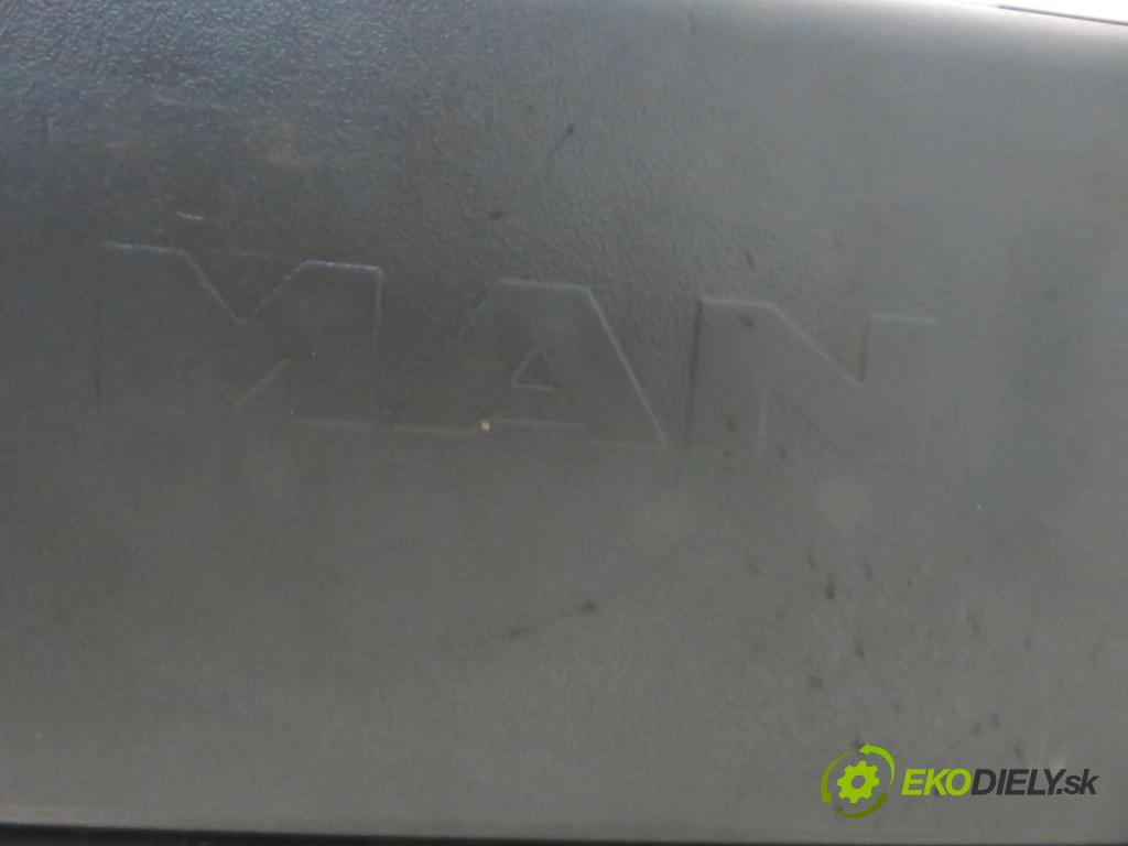 MAN TGX I CIĄGNIK SIODŁOWY 2014 353,00 18.480 - D 2676 LF 25 12419,00 chladnicka 81639106015