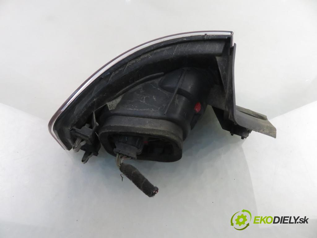 SEAT IBIZA III (6L1) HB 2003 47,00 1.2 12V - AZQ 1198,00 Svetlo pravé zadné 084451916RB