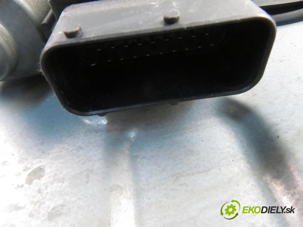 SEAT LEON (1M1) HB 2005 77,00 1.6 16 V - BCB 1598,00 Mechanizmus okien 1M0837755 ; 1C1959801A ; 1M1030283