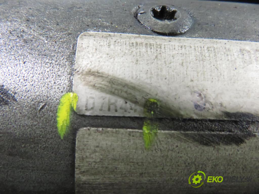 SUZUKI GRAND VITARA II (JT, TE, TD) SUV 2007 95,00 1.9 DDiS 129 4x4 - F9Q 264 1870,00 startér D7R44 (Startér)