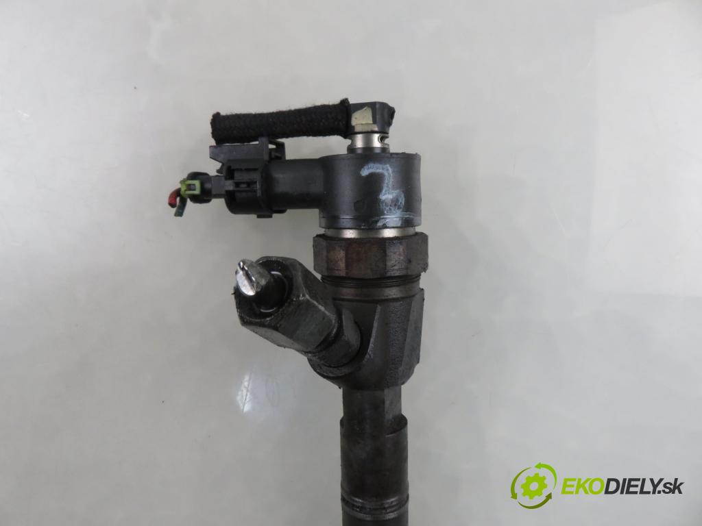 OPEL ASTRA H Kombi (A04) KOMBI 2006 110,00 1.9 CDTI - Z 19 DTH 1910,00 vstrekovač 0445110159 (Vstrekovač paliva)