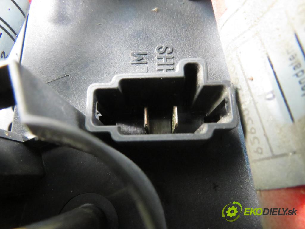 BMW 7 (E65, E66, E67) SEDAN 2003 190,00 740 d- M67 D39 (398D1) 3901,00 MODUL akumulátora 6935431 ; 8ES00827005