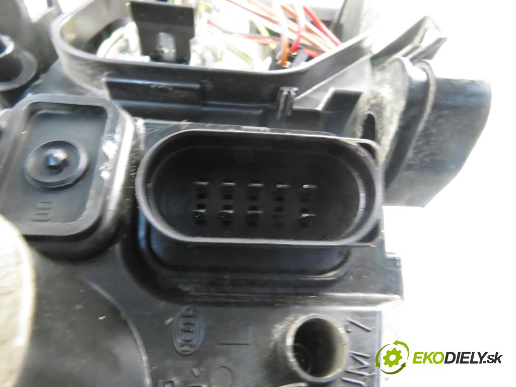 SKODA FABIA I (6Y2) HB 2003 47,00 1.2 - AZQ 1198,00 Svetlo LP