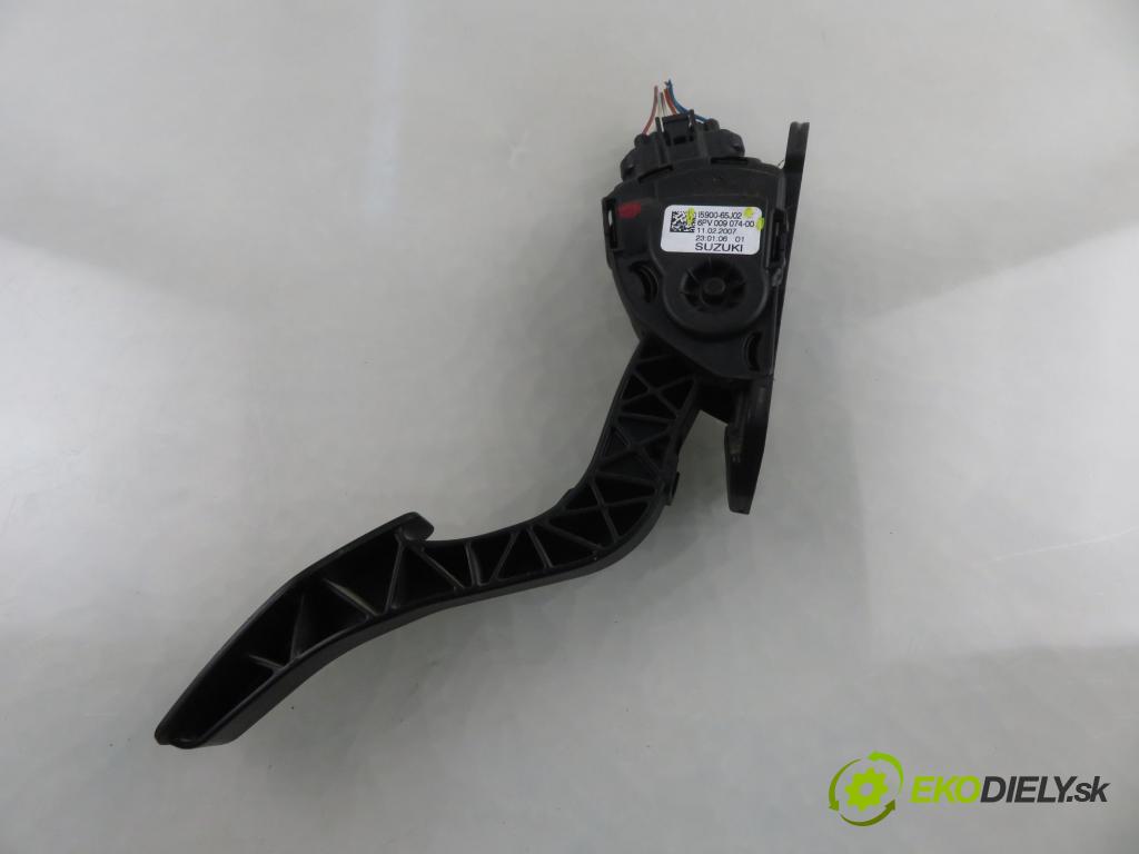 SUZUKI GRAND VITARA II (JT, TE, TD) SUV 2007 95,00 1.9 DDiS 129 4x4 - F9Q 264 1870,00 Potenciometer plynu I590065J02 ; 6PV00907400 (Potenciometer plynového pedálu)