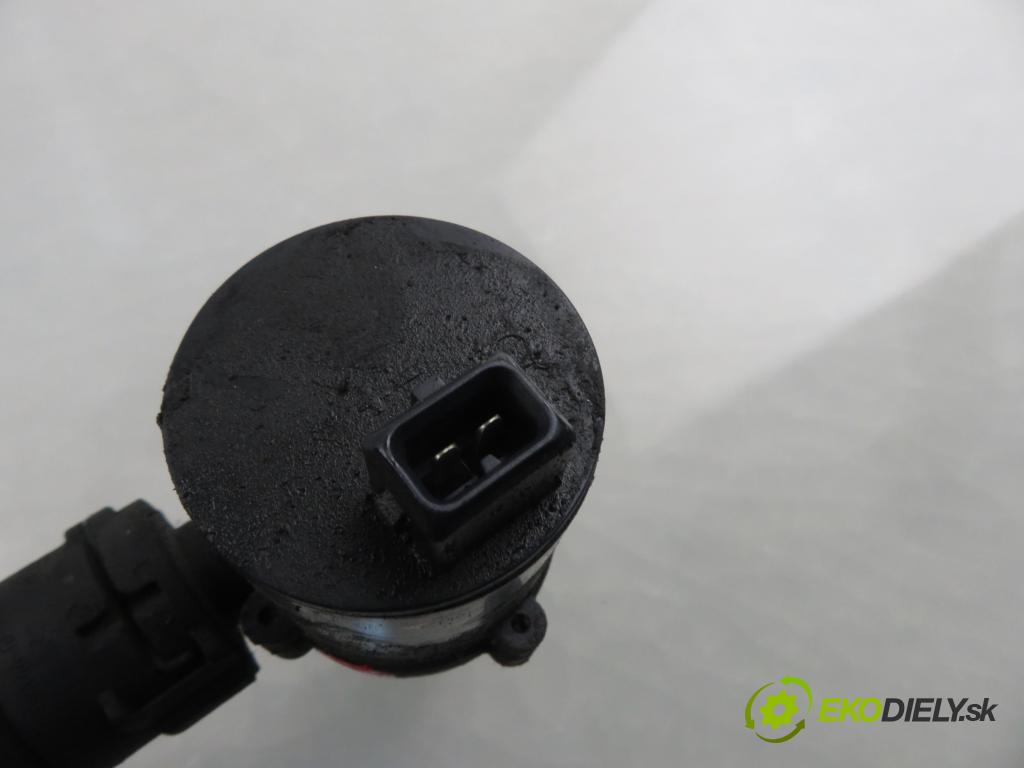 BMW 7 (E65, E66, E67) SEDAN 2003 190,00 740 d- M67 D39 (398D1) 3901,00 Pumpa vody elektrická 6922699