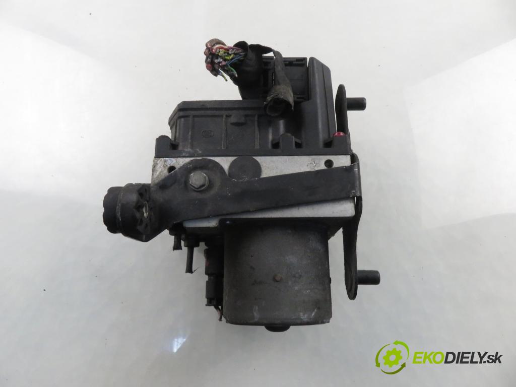 BMW 7 (E65, E66, E67) SEDAN 2003 190,00 740 d- M67 D39 (398D1) 3901,00 Pumpa ABS 0265950006 ; 6764446 ; 0265225007 (Pumpa ABS)