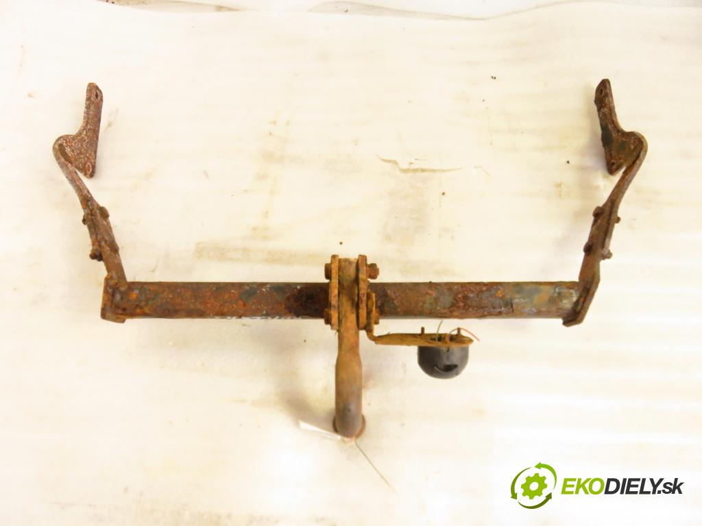 PEUGEOT PARTNER Combispace (5F) KOMBIVAN 2006 66,00 1.6 HDi 90 - 9HX 1560,00 Hák