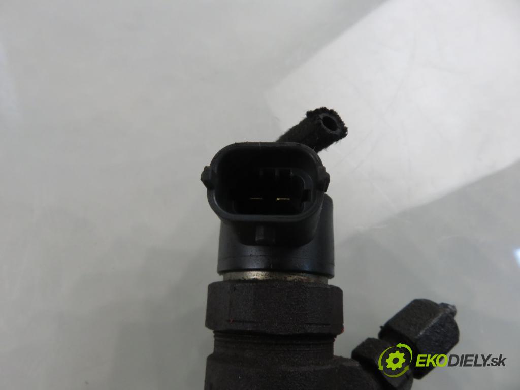 OPEL COMBO C FURGON 2007 55,00 1.3 CDTI 16V - Z 13 DTJ 1248,00 vstrekovač 0445110183 (Vstrekovač paliva)