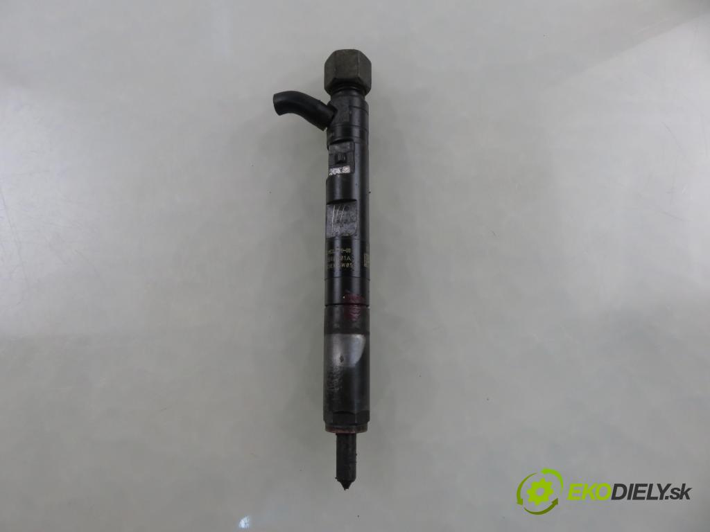 RENAULT KANGOO (KC0/1_) KOMBIVAN 2006 60,00 1.5 dCi 80 - K9K 702 1461,00 vstrekovač EJBR01801A ; 8200365186 ; 8200049873 (Vstrekovač paliva)