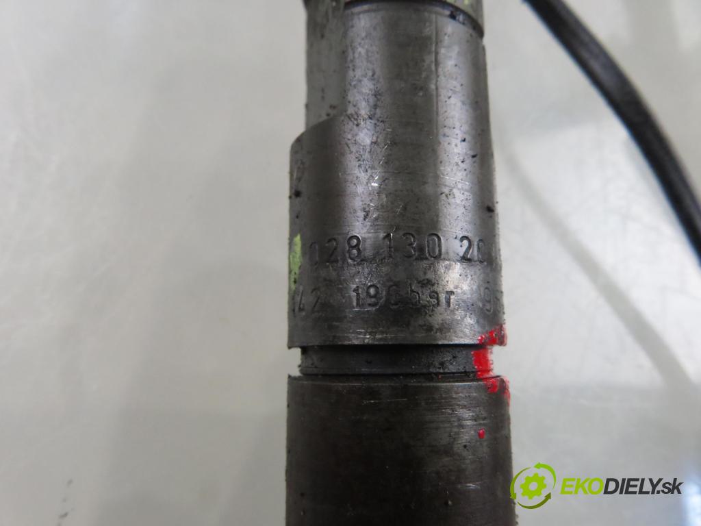 VW PASSAT B5 (3B2) SEDAN 1999 81,00 1.9 TDI - AVG 1896,00 vstřikovací ventily 028130201S ; 028130201T (Vstřikovací ventil)