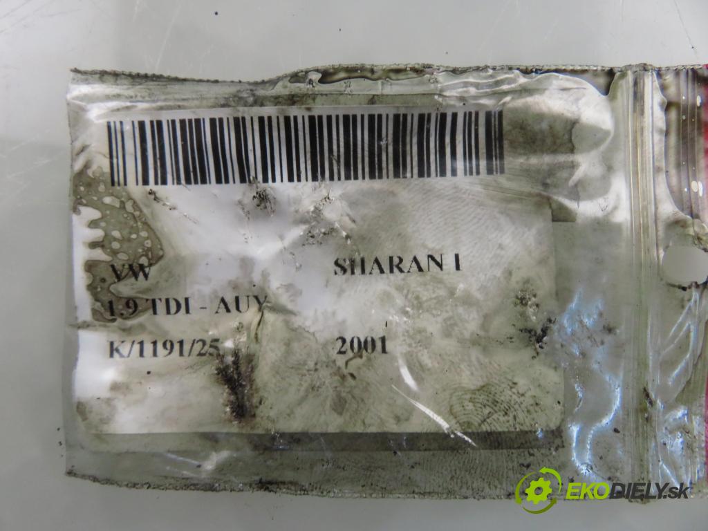 VW SHARAN (7M8, 7M9, 7M6) MINIVAN 2001 85,00 1.9 TDI PD 115 - AUY 1896,00 Vstrekovač 038130073BP ; 0414720314 (Vstrekovač paliva)