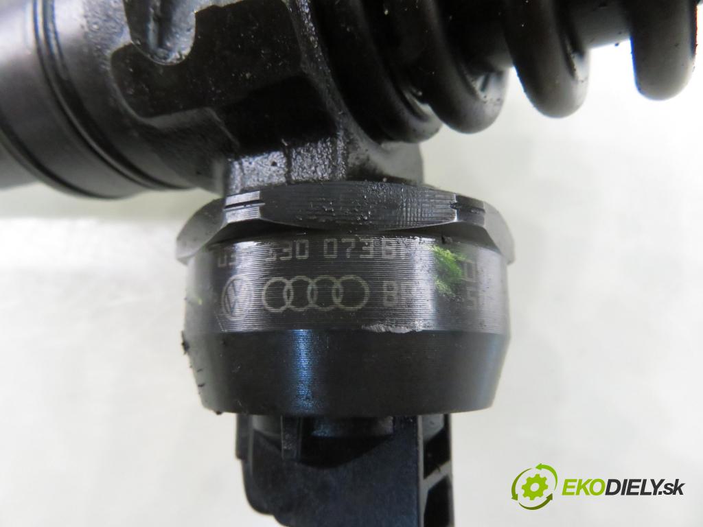 VW SHARAN (7M8, 7M9, 7M6) MINIVAN 2001 85,00 1.9 TDI PD 115 - AUY 1896,00 Vstrekovač 038130073BP ; 0414720314 (Vstrekovač paliva)