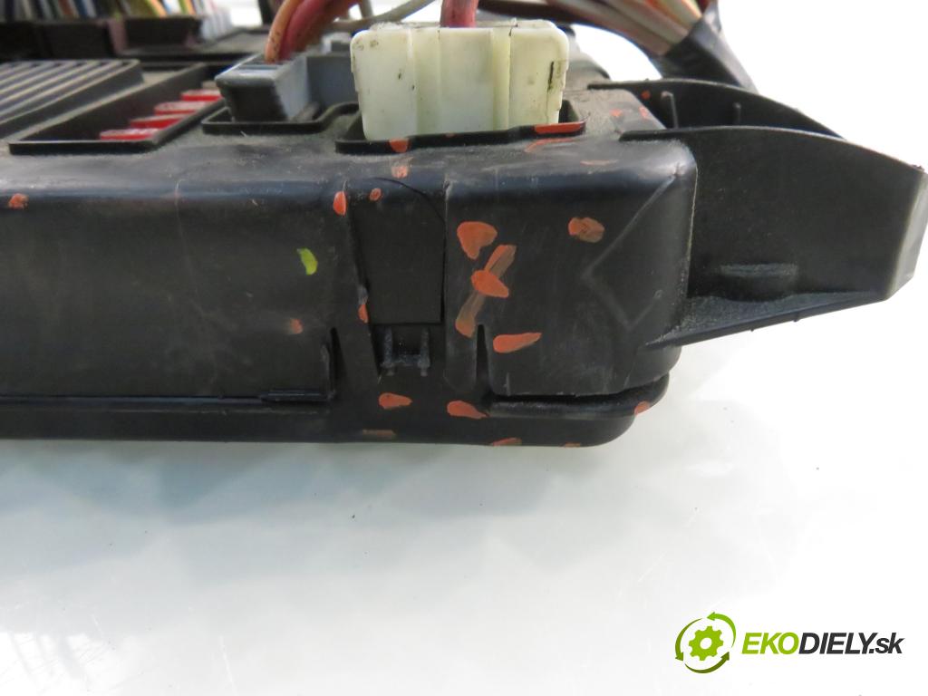 RENAULT SCENIC II (JM0/1_) MINIVAN 2004 99,00 2.0 135 - F4R 770 1998,00 MODUL BSI S118399200D ; 8200306032A