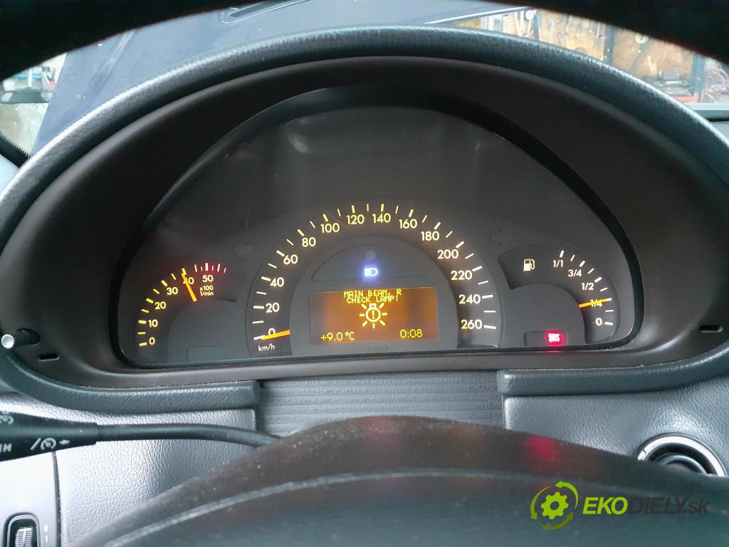MERCEDES-BENZ KLASA C (W203) SEDAN 2003 85,00 C 200 CDI 116 - OM 611.962 2148,00 Prístrojovka elektrický 2035401347