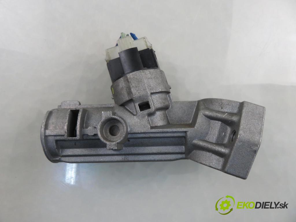 FIAT DUCATO Skrzynia (244_) BUS 2002 81,00 2.3 JTD - F1AE0481C 2286,00 spinačka 01099001 (Spínacia skrinka)