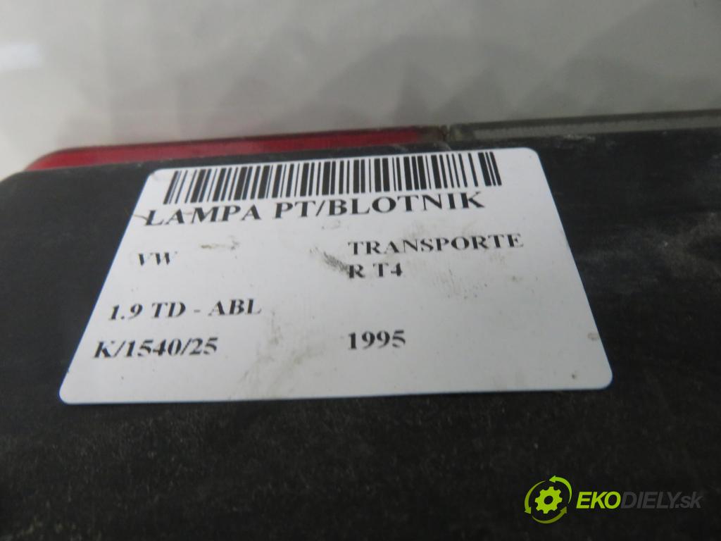 VW TRANSPORTER IV Autobus (70XB, 70XC, 7DB, 7DW, 7DK) BUS 1995 50,00 1.9 TD - ABL 1896,00 Svetlo pravé zadné 70194511