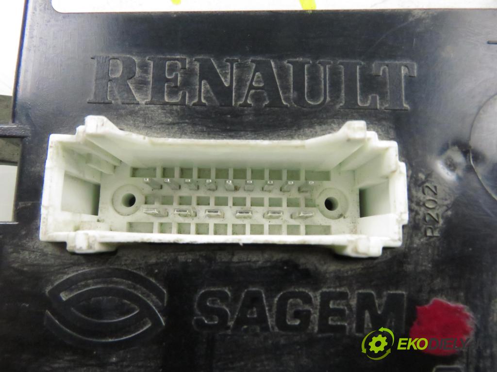 RENAULT TRAFIC II Autobus (JL) BUS 2005 74,00 1.9 dCI 100 (JL0C) - F9Q 760 1870,00 MODUL P8200461556K ; 281127697A