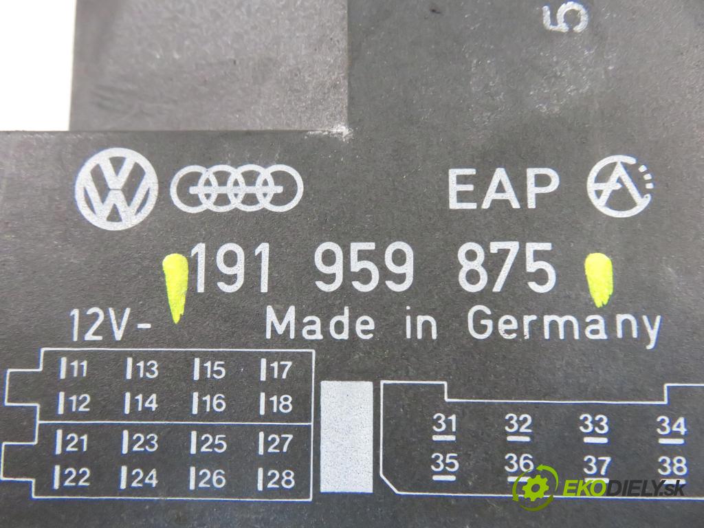 VW TRANSPORTER IV Autobus (70XB, 70XC, 7DB, 7DW, 7DK) BUS 1995 50,00 1.9 TD - ABL 1896,00 MODUL komfortu 191959875