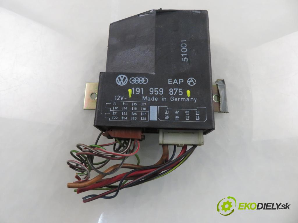 VW TRANSPORTER IV Autobus (70XB, 70XC, 7DB, 7DW, 7DK) BUS 1995 50,00 1.9 TD - ABL 1896,00 MODUL komfortu 191959875